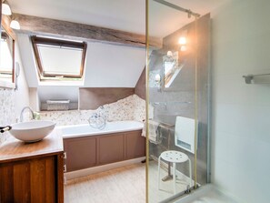 Cottage | Bathroom - Traditional Cottage With Private Terrace (Durbuy)