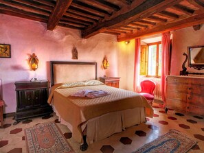 Casa | 2 habitaciones, muebles diferentes y ropa de cama 