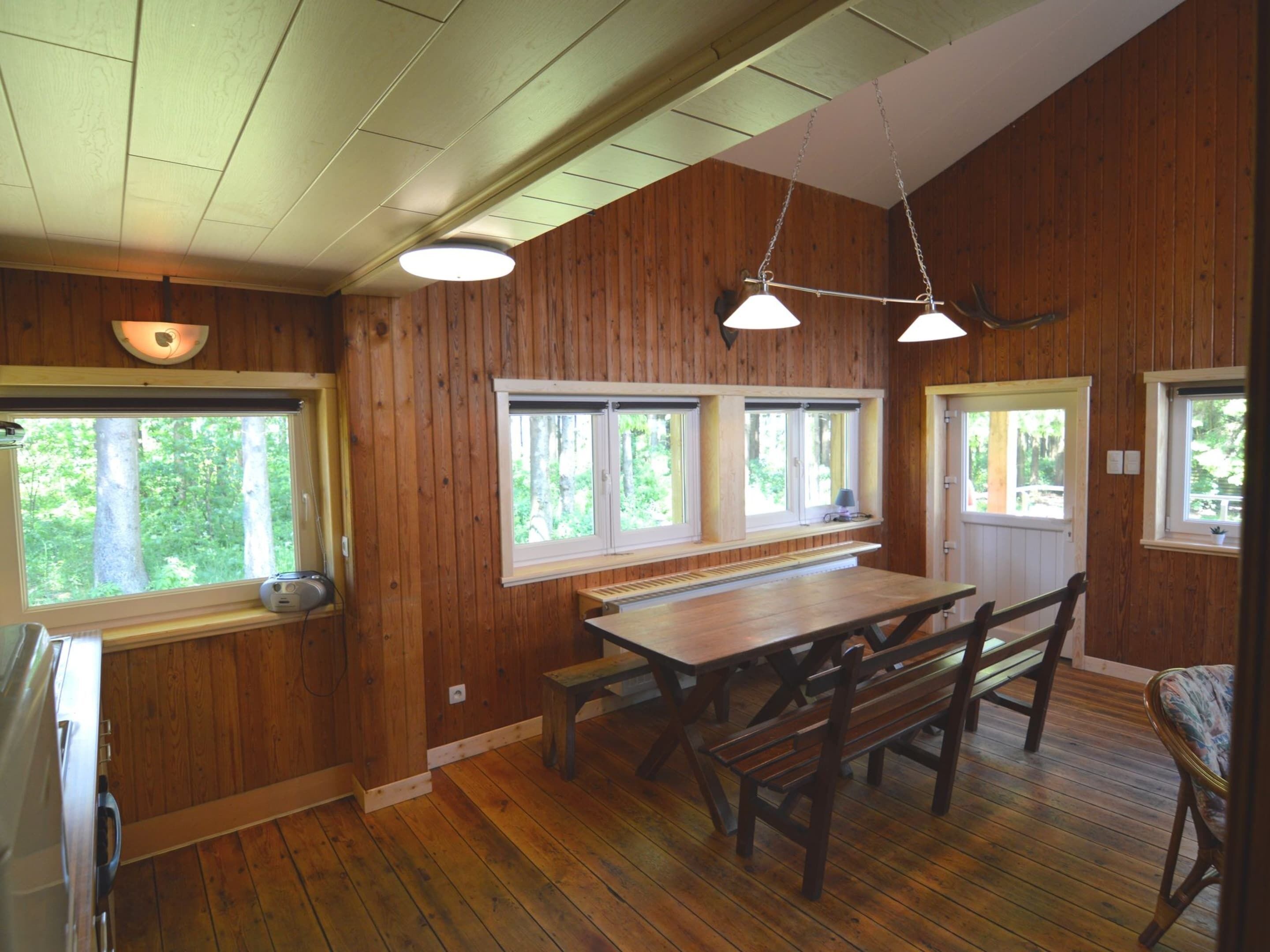 Cottage | Dining