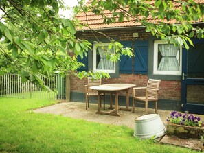 House | Garden - Farmhouse in Nederweert Near Canal Trails (Nederweert-Eind)