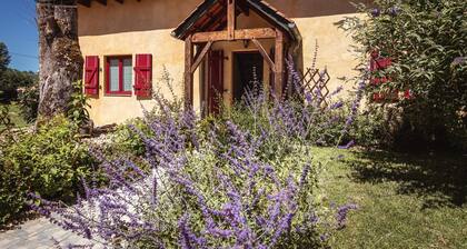 Cozy Cottage Retreat in Vezac