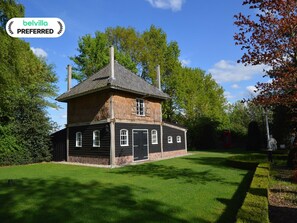 House | Exterior - Cozy Holiday Home in Volkel With Sauna (Volkel)