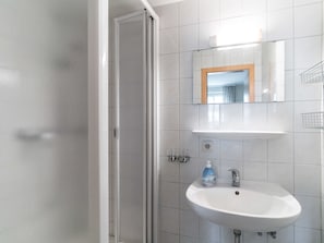 Apartment | Badezimmer | Dusche