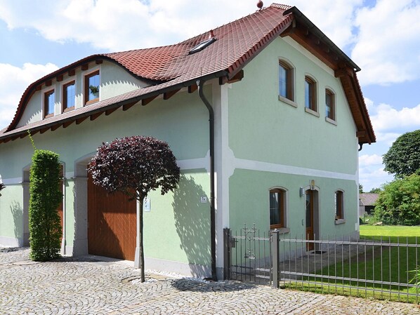 Apartment | Exterior