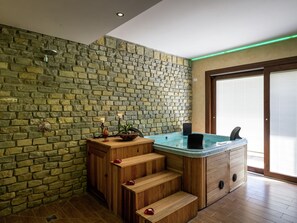 House | Spa treatment