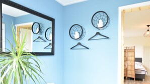 Cots/infant beds, bed sheets - Modern Apartment in Hindeloopen Near the Lake (Hindeloopen)