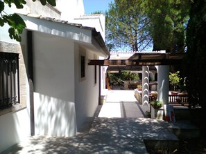 Exterior - Luxurious Holiday Home in Putignano Apulia With Sea View (Putignano)