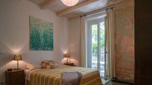 House | 2 bedrooms, individually furnished, bed sheets