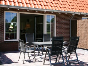 Balcony - Semi-detached Holiday Home With Petting Zoo, Mini Golf and Playground in Enter (Enter)
