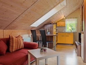 Apartment | Private kitchen | Stovetop - Apartment With Forest in Goldisthal Thuringia (Goldisthal)