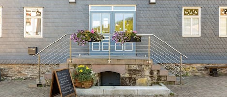 Apartment | Exterior