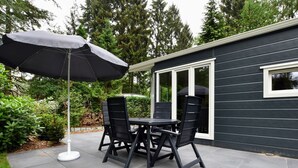 House | Balcony - Contemporary Holiday Home in Vorden near Forest (Vorden)