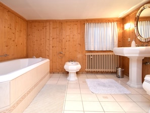 Apartment | Bathroom | Shower - Comfortable Holiday Home in the Weser Uplands (Schieder-Schwalenberg)