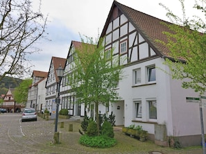 Exterior - Comfortable Holiday Home in the Weser Uplands (Schieder-Schwalenberg)