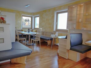 Dining - Alluring Apartment in Kolsassberg With Private Garden (Kolsassberg)