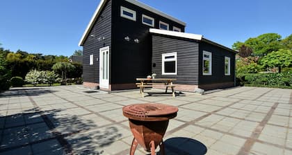 Detached Holiday House With Wifi and a Large Garden; Hike and Bike the Veluwe