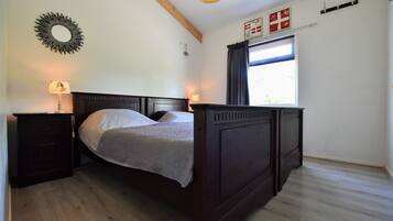 House | 2 bedrooms, individually furnished, bed sheets