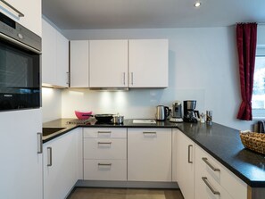 Apartment | Eigene Küche | Hochstuhl