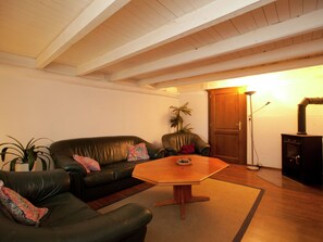 Apartment | Wohnzimmer | Kamin