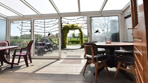Balcony - Nicely Furnished Holiday Home With Magnificent View of the Meadows in Rossum (Rossum)