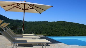 Apartment | Pool | Outdoor pool