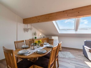 House | Dining