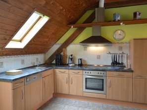 Private kitchen - Farmstay Comfort in Juchen (Juechen)