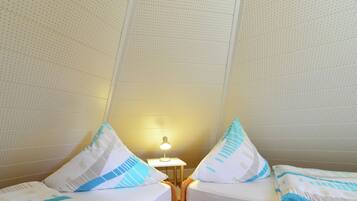 3 bedrooms, individually furnished, bed sheets