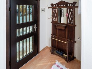 Apartment | Meja sambut tetamu