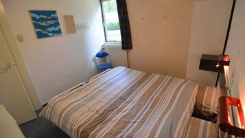 House | 2 bedrooms, individually furnished, bed sheets