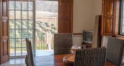 Cozy Cottage With Swimming Pool