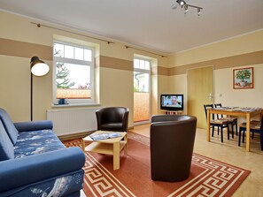 Living room - Comely Apartment in Kühlungsborn With Garden (Kuehlungsborn)