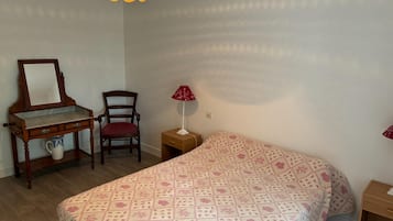 House | 3 bedrooms, individually furnished