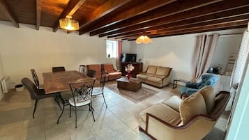 House | Living room