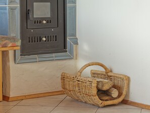 House | Interior detail - Holiday Home in the Knullgebirge With Balcony (Neuenstein)