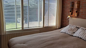 House | 3 bedrooms, individually furnished