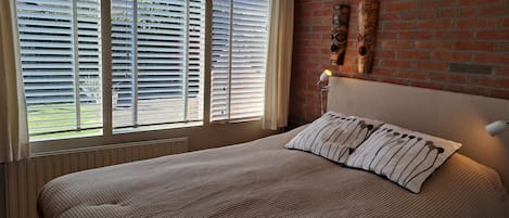 House | 3 bedrooms, individually furnished