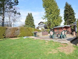 Cottage | Garden - Lovely Cottage in Waimes near Lake (Waimes)