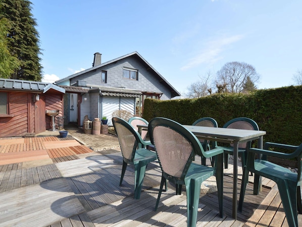 Cottage | Dining