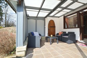 Cottage | Balcony - Lovely Cottage in Waimes near Lake (Waimes)