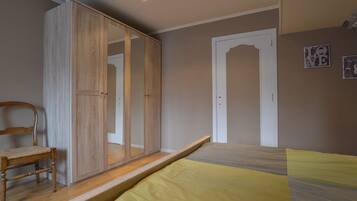 Cottage | 3 kamar tidur dan dilengkapi dengan perabotan berbeda-beda