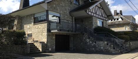 ChaumiÚre | Extérieur