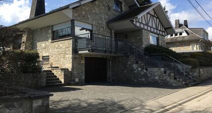 Lovely Cottage in Waimes near Lake