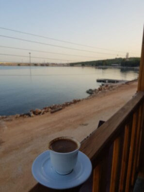 Standard Triple Room | Balcony view - Mose Restoran Motel Beach (Erdemli)
