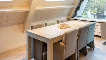 House | Dining