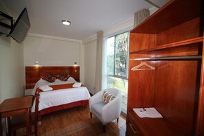 Blackout drapes, soundproofing, iron/ironing board, free WiFi - Munayki Hotel (Tacna)