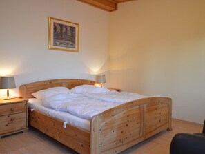 Apartment | 2 bedrooms, bed sheets