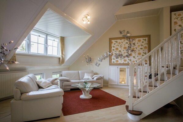 Apartment | Living room