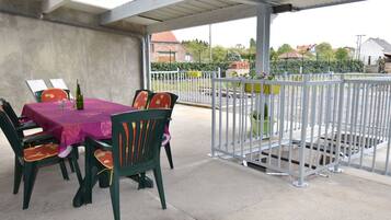 House | Balcony