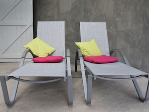 House | Balcony - Cosy Holiday Home by the Lake in Saint-louis (Saint-Louis)